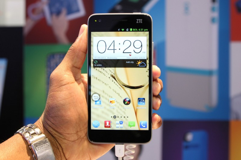 Los mejores smartphones del CES 2013 ZTE-Grand S